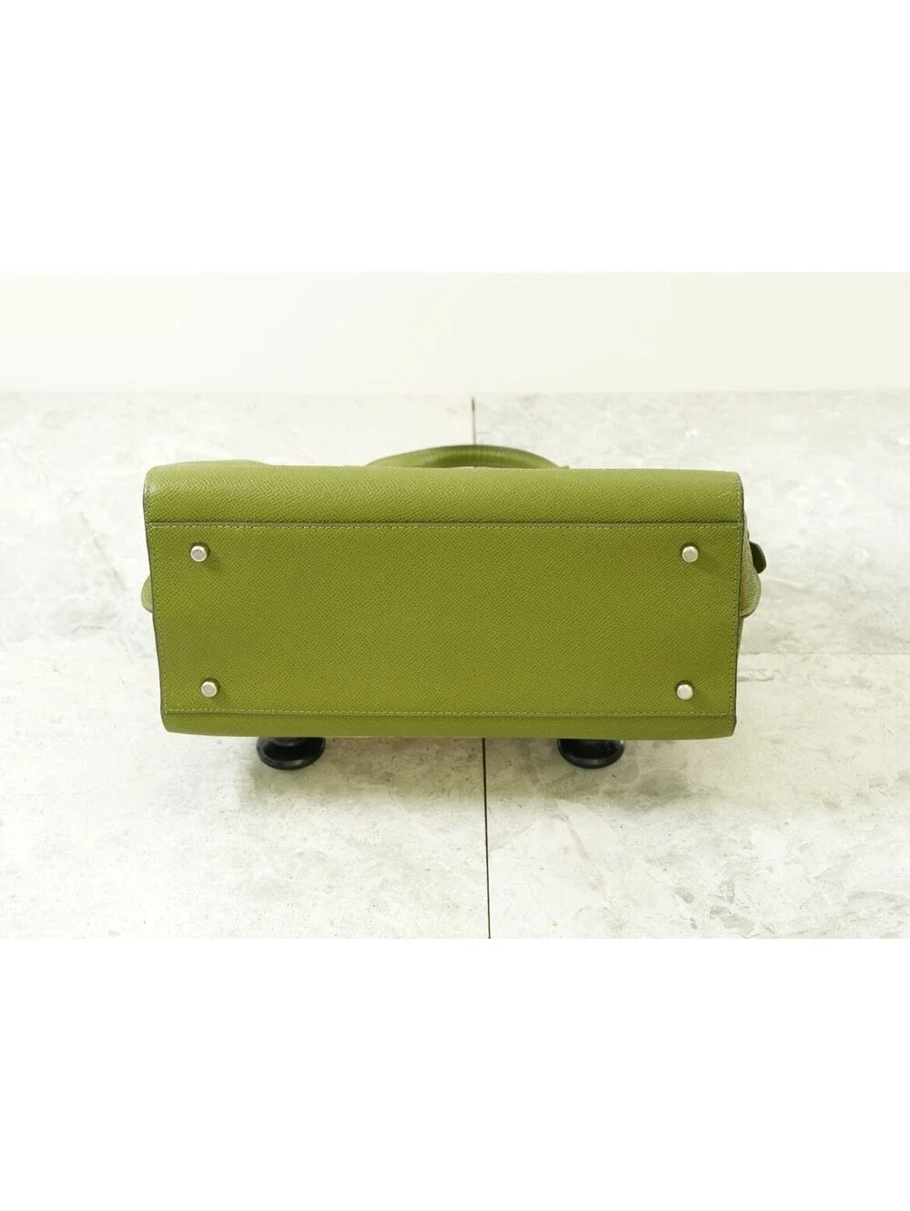 Coach elegant authentic